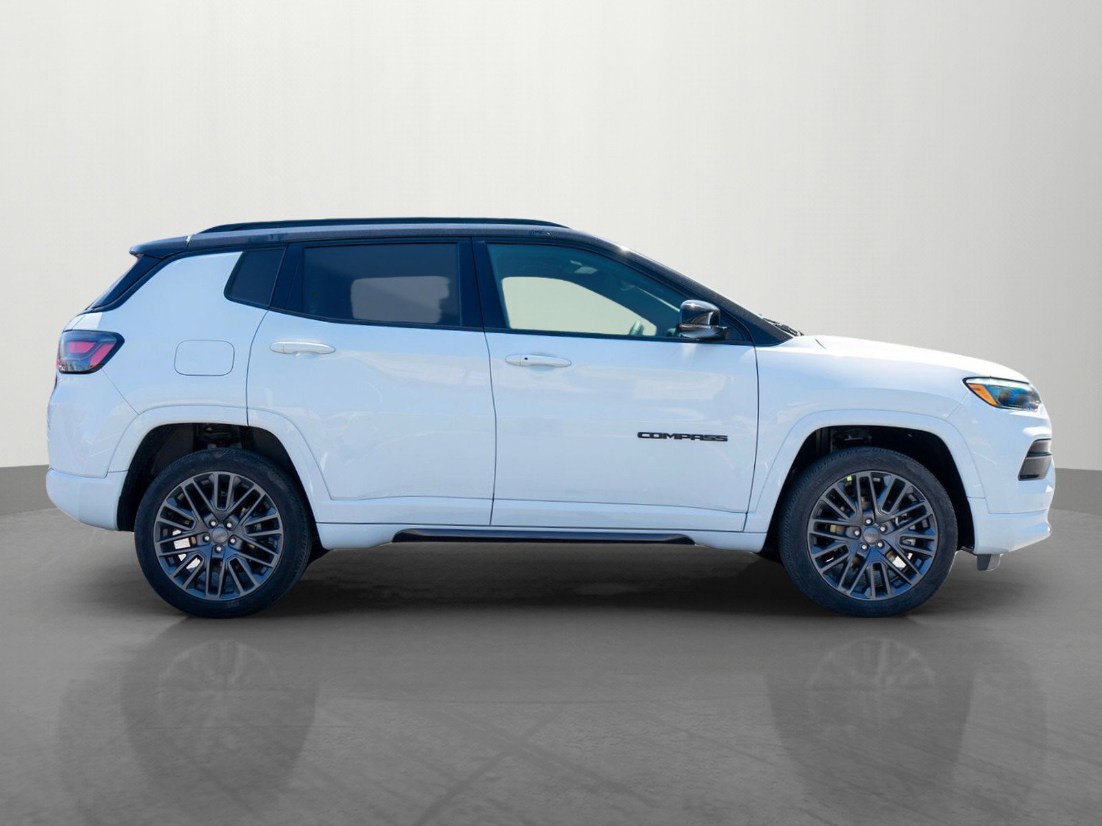 Used 2024 Jeep Compass Limited w/ High Altitude Package AWD/4WD image 8