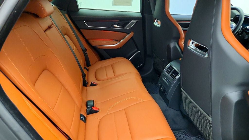 Used 2024 Jaguar F-PACE R-Dynamic S AWD/4WD image 23