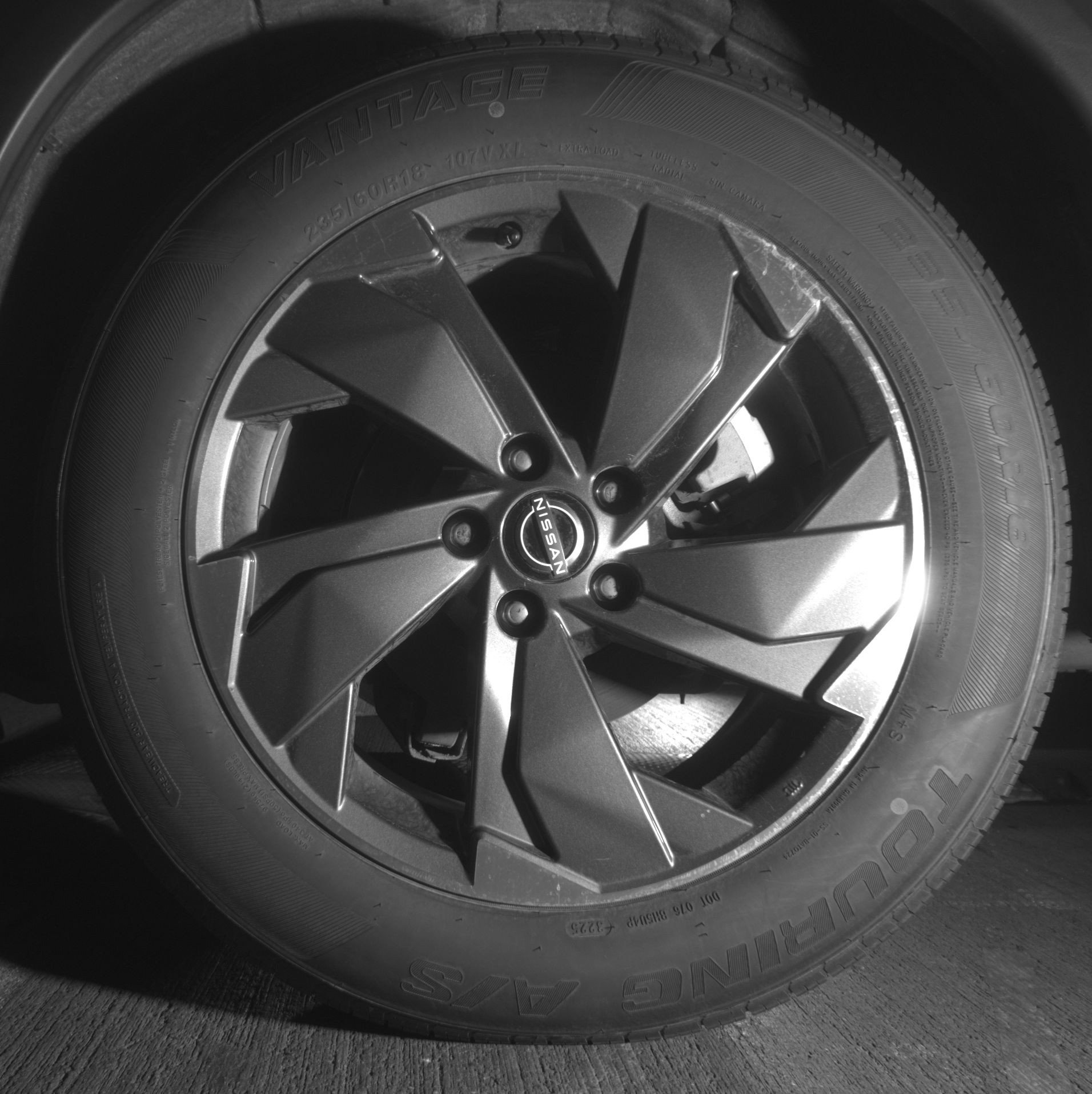 Used 2025 Nissan Rogue SV FWD image 14