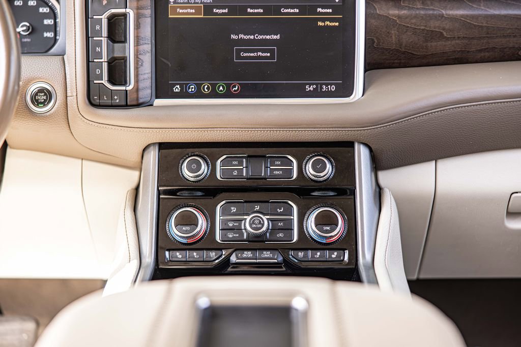 Used 2021 GMC Yukon Denali AWD/4WD image 39