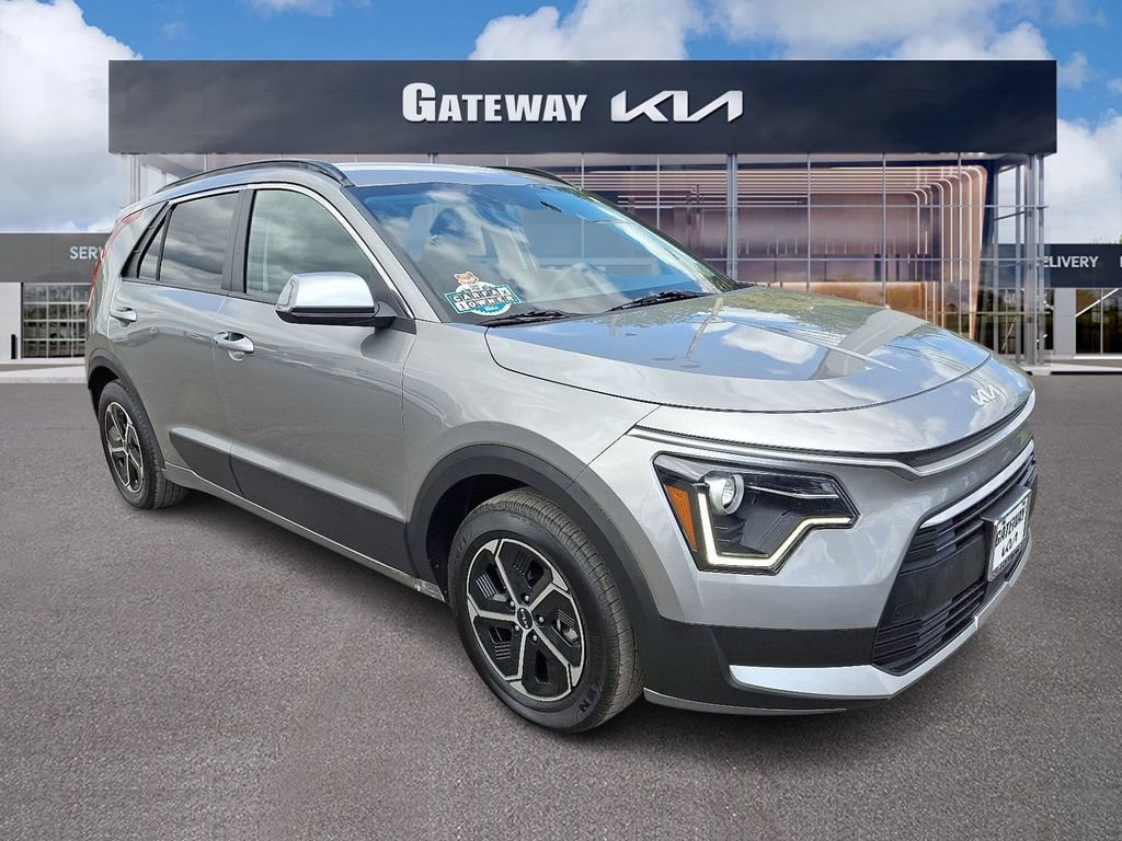 Certified 2023 Kia Niro EX