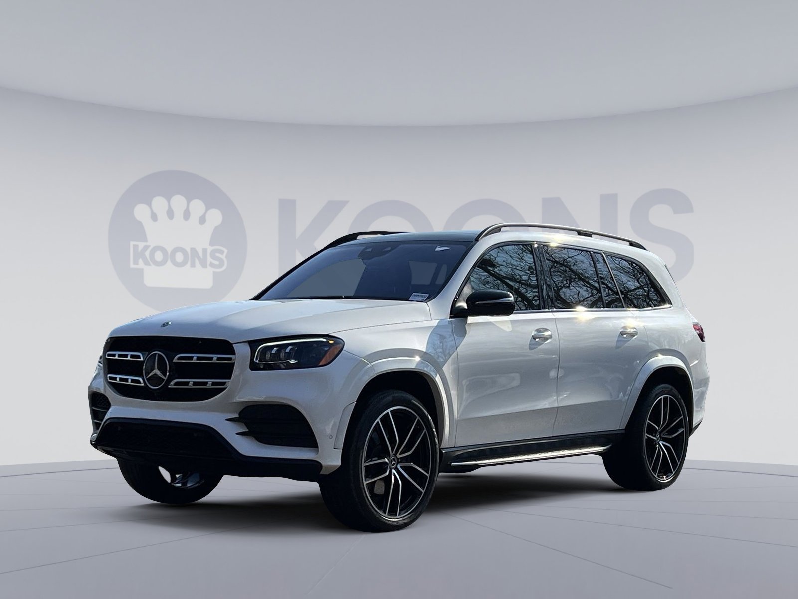 Used 2023 Mercedes-Benz GLS 580 4MATIC image 1
