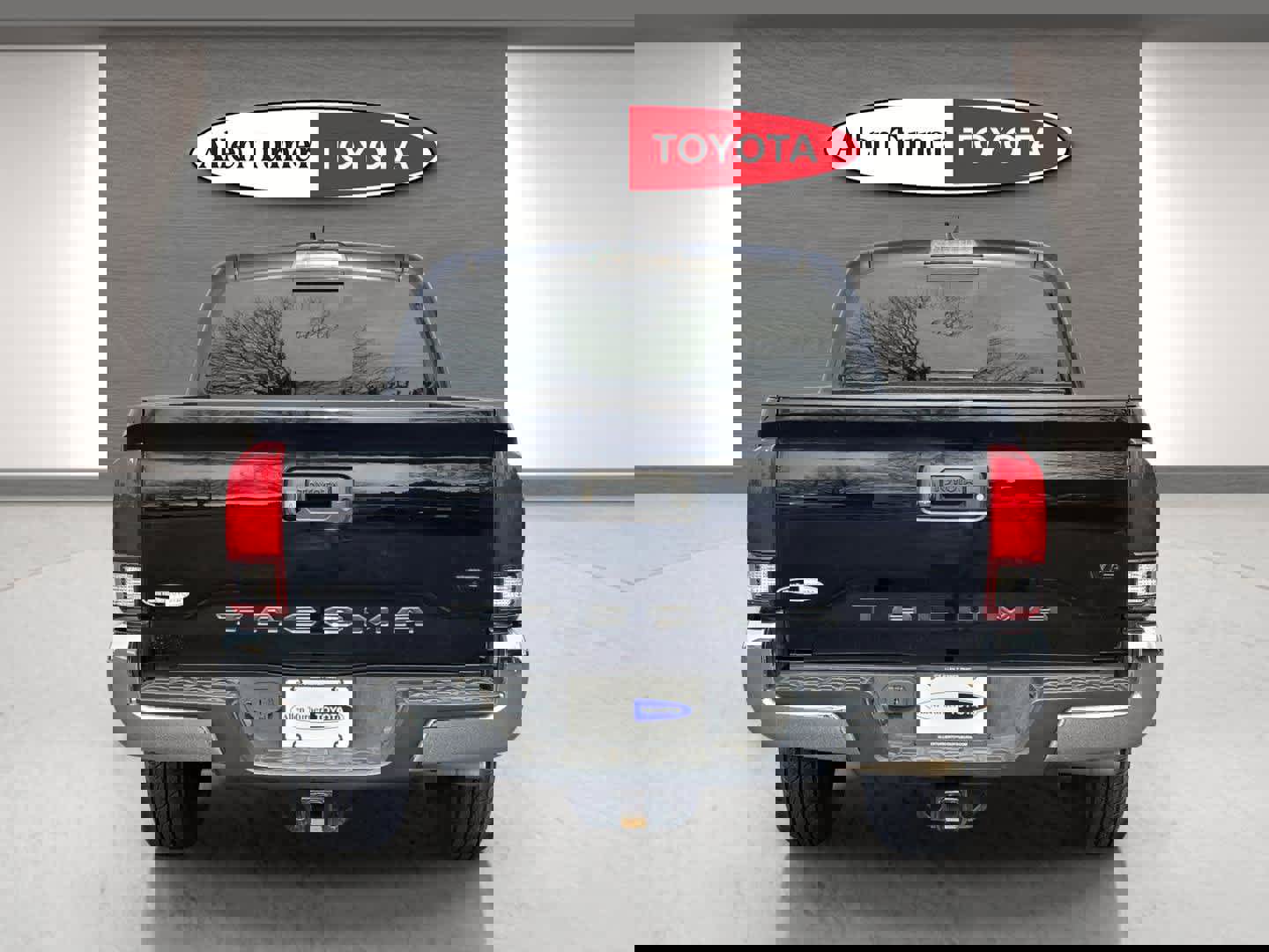 Used 2023 Toyota Tacoma SR5 image 7