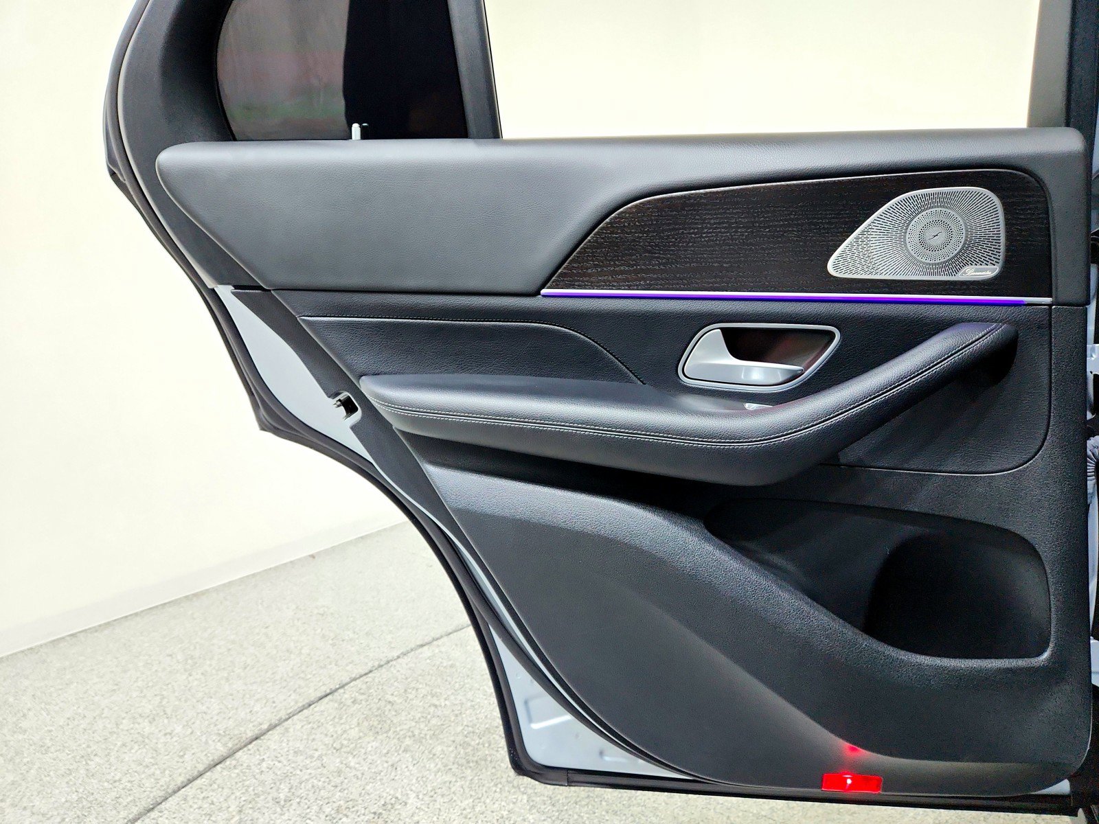 Used 2023 Mercedes-Benz GLE 350 GLE 350 w/ Premium Package image 17