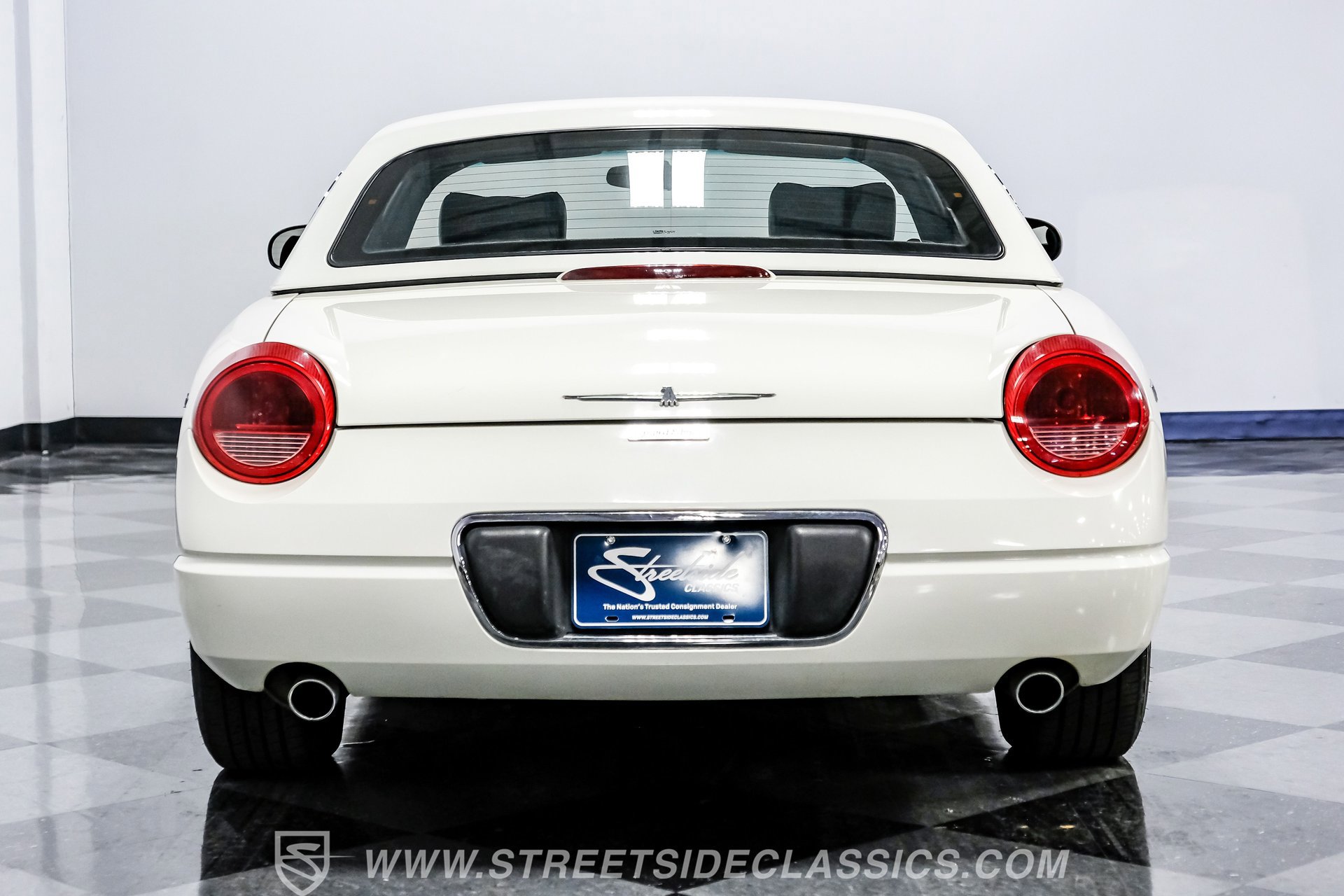 Used 2002 Ford Thunderbird image 11