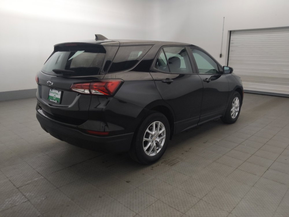 Used 2023 Chevrolet Equinox LS FWD image 9