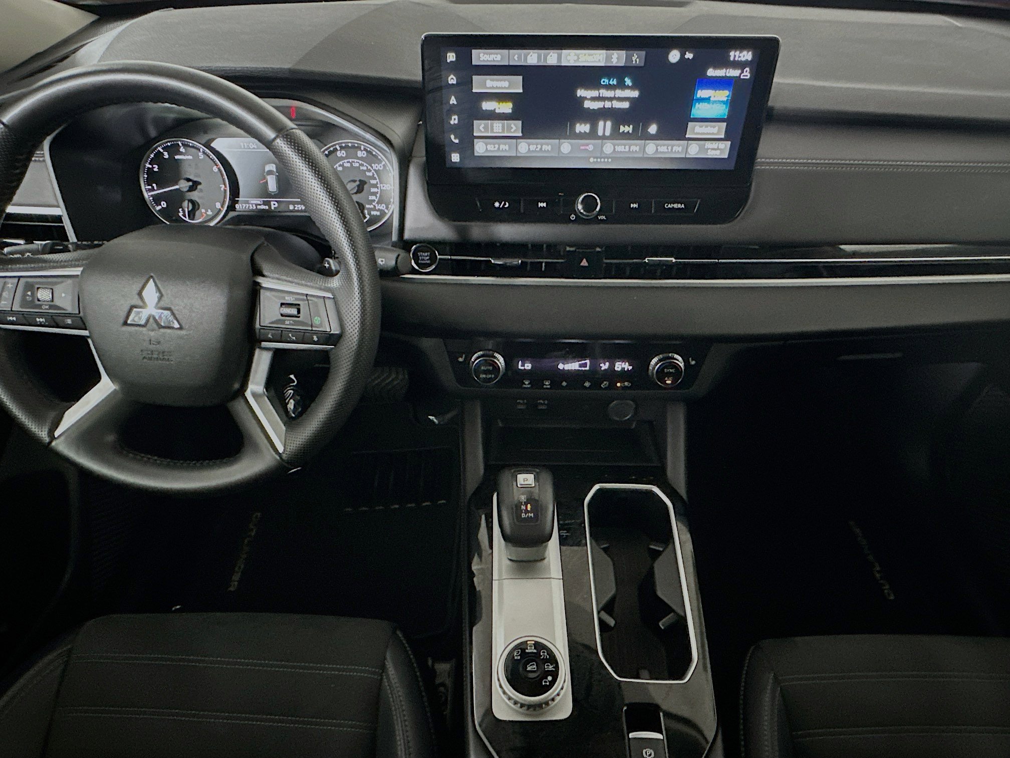 Used 2025 Mitsubishi Outlander SE FWD image 27