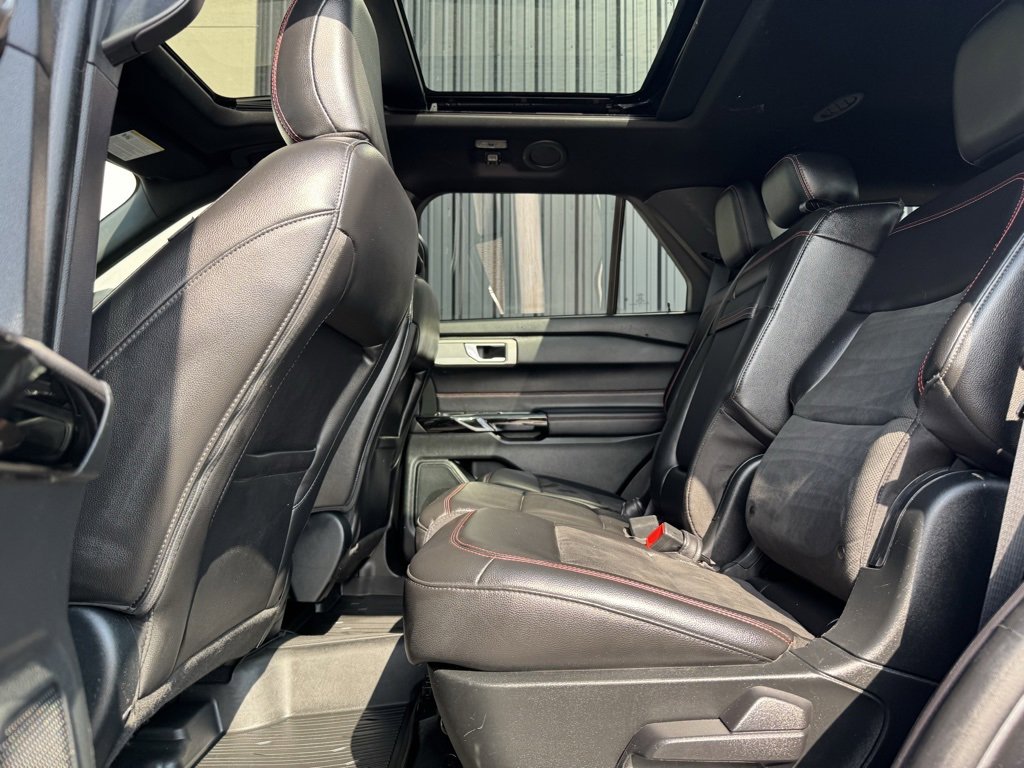 Used 2022 Ford Explorer ST-Line w/ Class IV Trailer Tow Package image 22