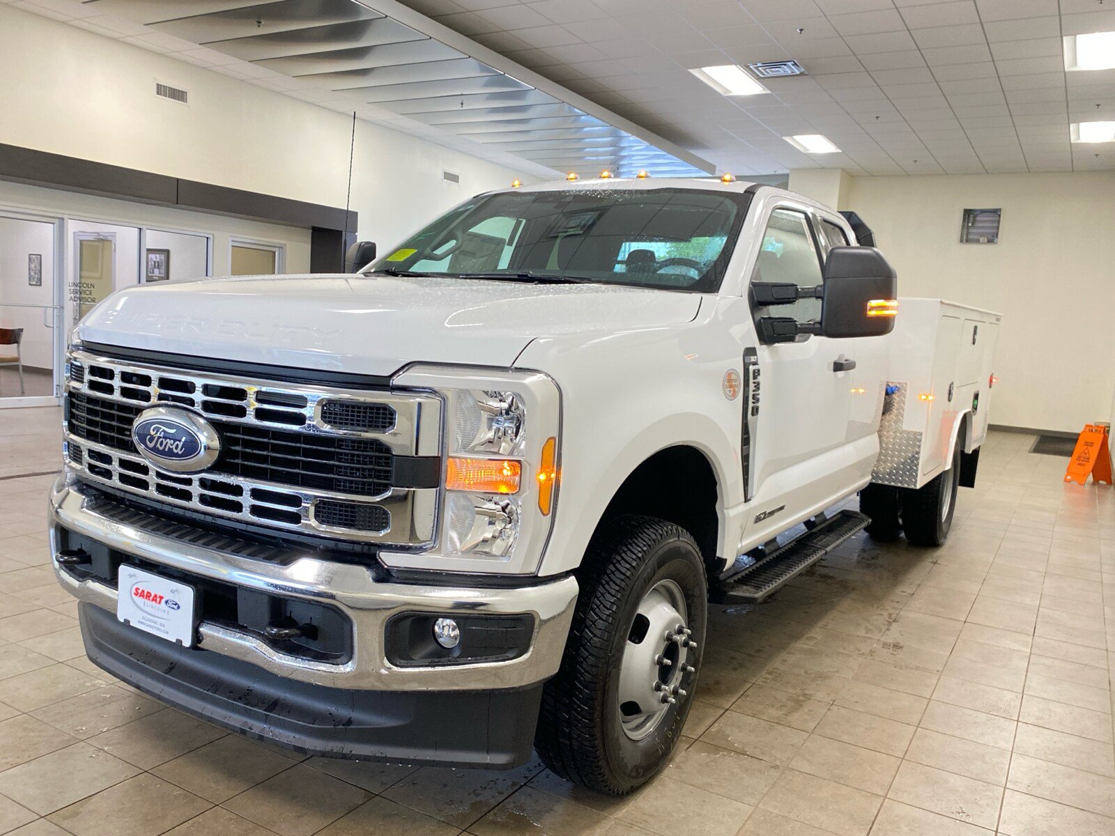 New 2026 Ford F350 XLT AWD/4WD image 4