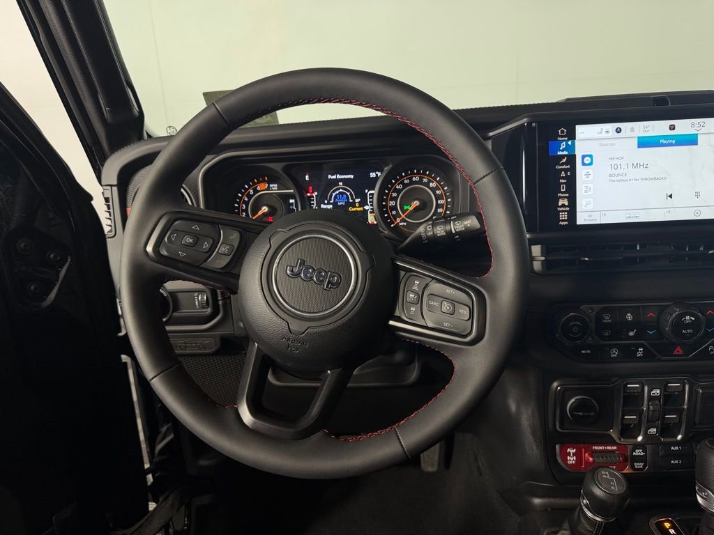 Used 2024 Jeep Wrangler Unlimited Rubicon w/ Capability Package image 15