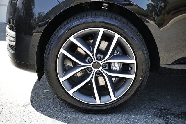 New 2026 Land Rover Range Rover Long Wheelbase SE image 5