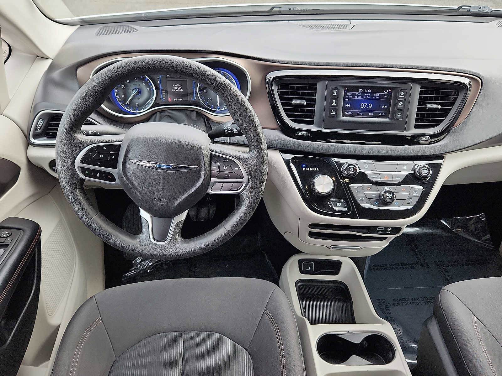 Used 2017 Chrysler Pacifica LX image 11
