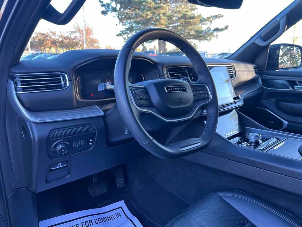 Used 2024 Jeep Wagoneer Series II AWD/4WD image 25
