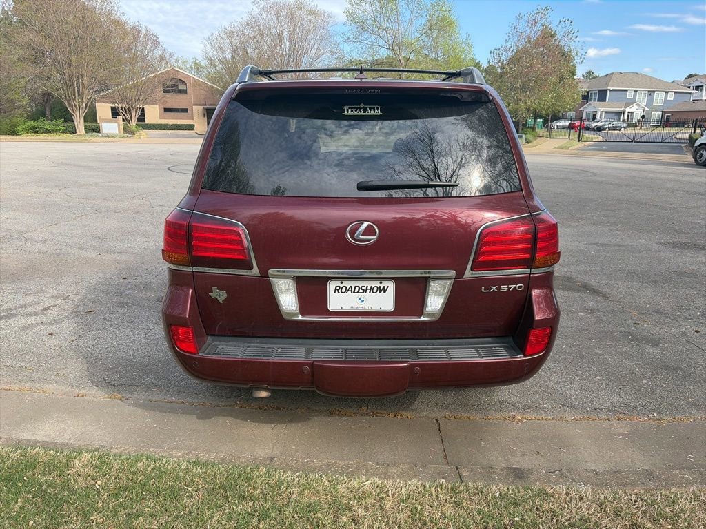 Used 2011 Lexus LX 570 4WD w/ Luxury Pkg image 4