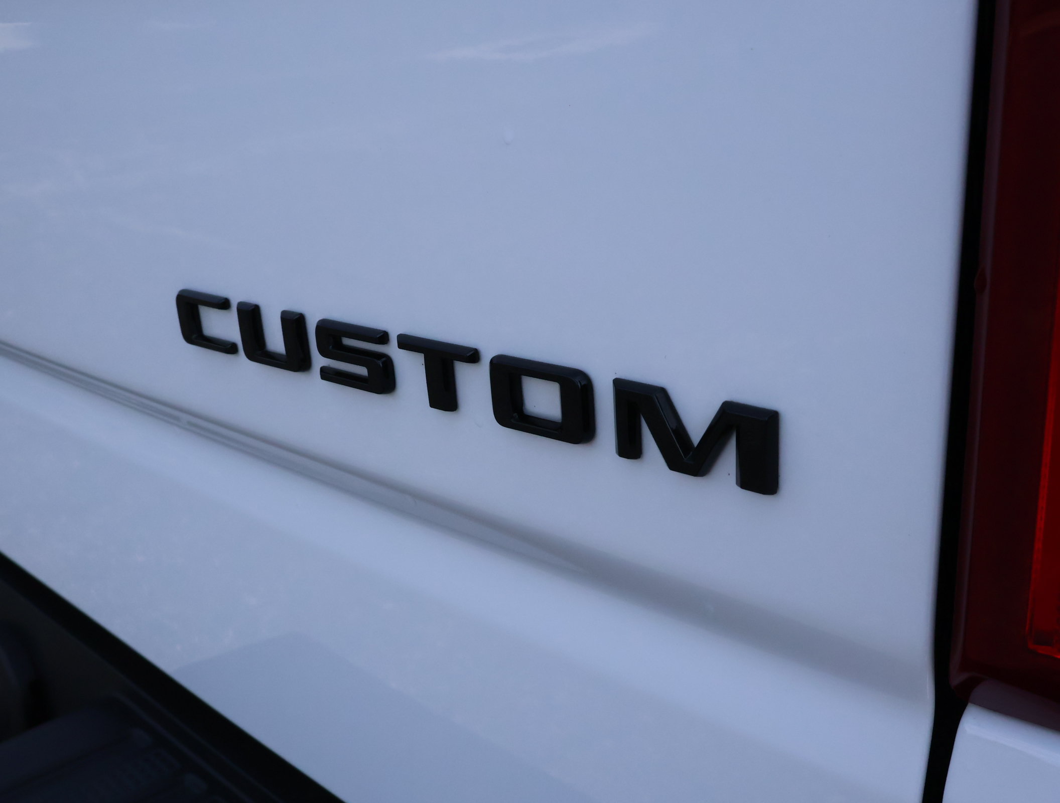 Used 2025 Chevrolet Silverado 1500 Custom w/ LPO, Dark Essentials Package AWD/4WD image 23