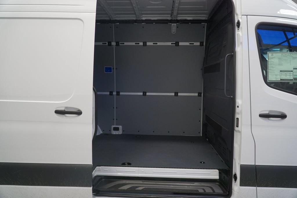 New 2026 Mercedes-Benz Sprinter 2500 image 10