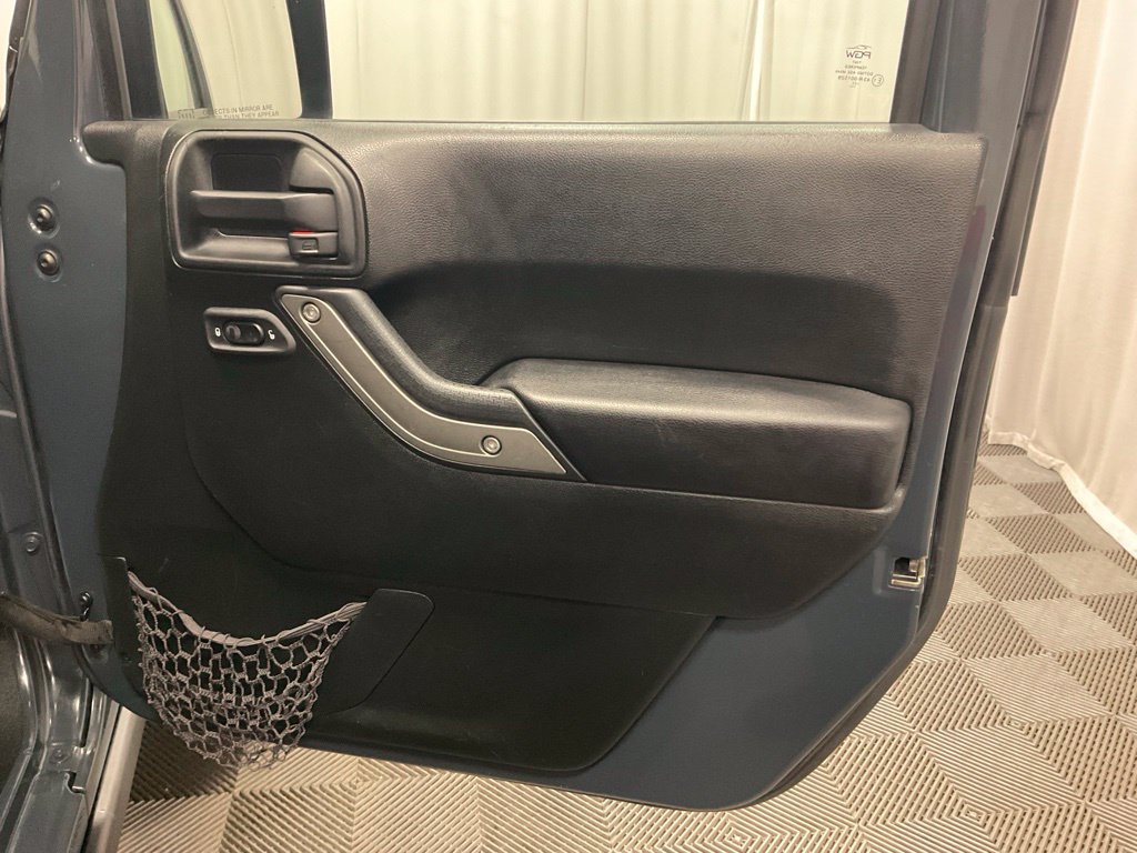Used 2018 Jeep Wrangler Unlimited Sport AWD/4WD image 22