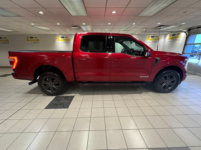 Used 2021 Ford F150 Lariat w/ Equipment Group 502A High AWD/4WD image 3