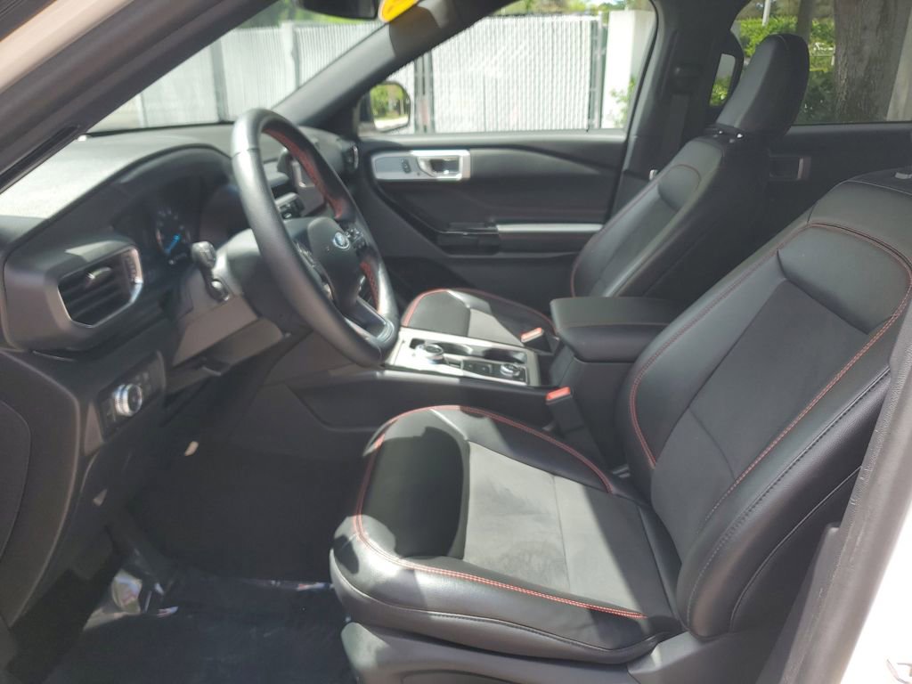 Used 2022 Ford Explorer ST-Line w/ Class IV Trailer Tow Package image 23