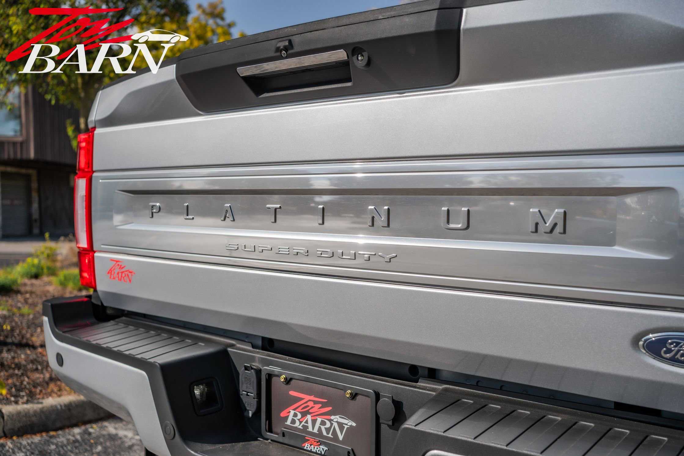 Used 2022 Ford F350 Platinum image 11