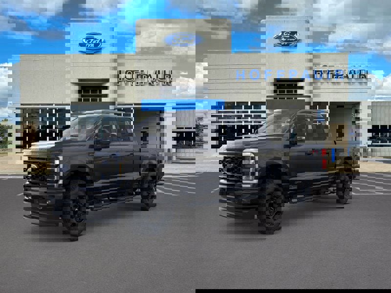 New 2026 Ford F250 4x4 Crew Cab Super Duty image 1