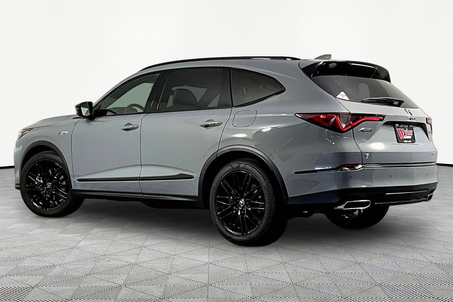 Used 2025 Acura MDX A-Spec image 4