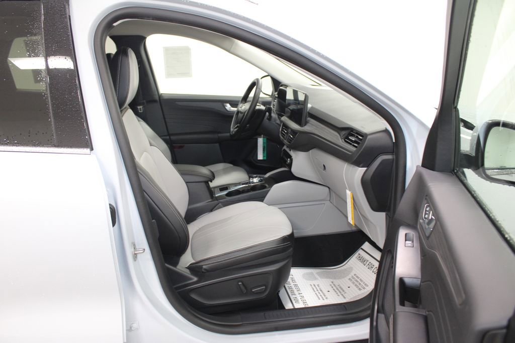 New 2026 Ford Escape Platinum w/ Premium Technology Package image 27