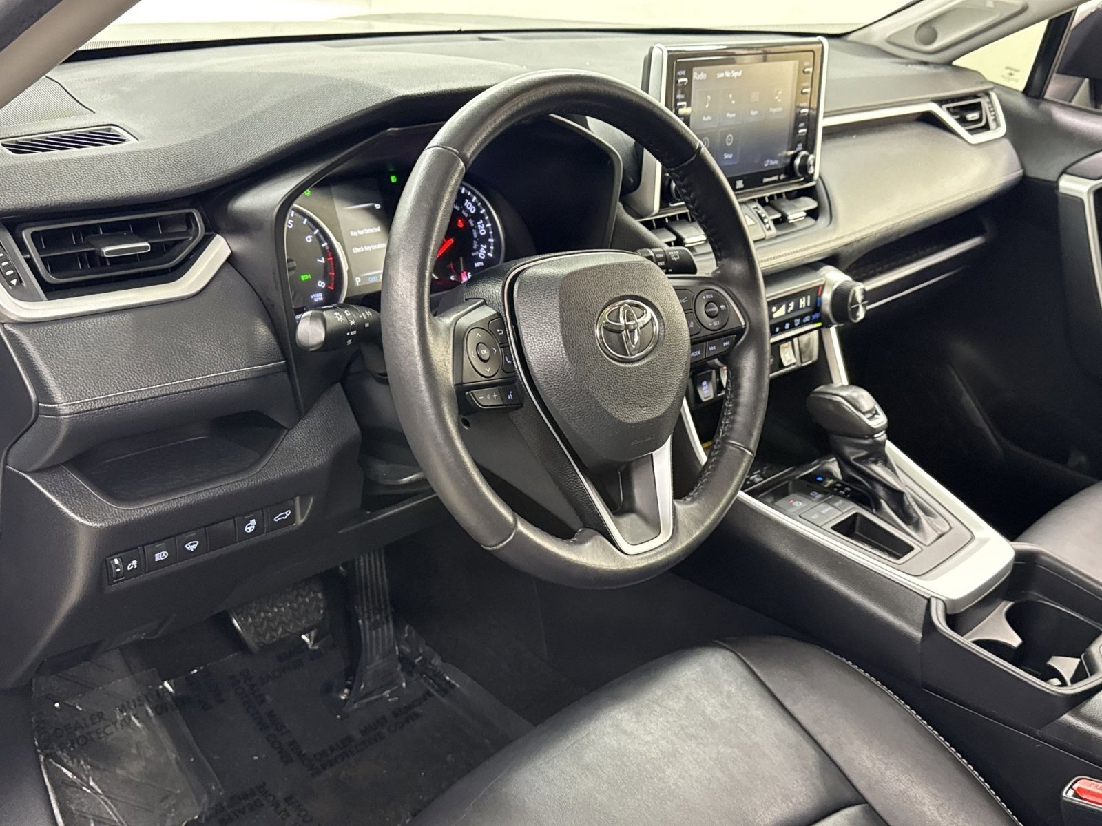 Used 2019 Toyota RAV4 XLE Premium w/ Advanced Technology Package image 7