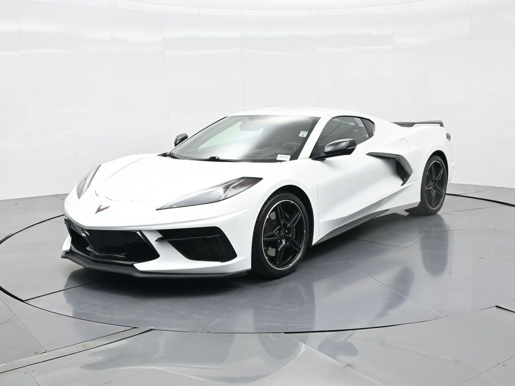 Used 2022 Chevrolet Corvette Stingray Premium Cpe w/ Z51 Performance Package image 2