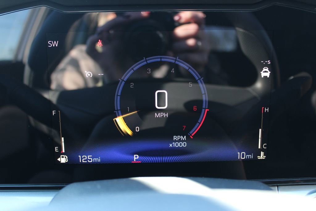 New 2026 Chevrolet Trax LT w/ Sunroof Package image 29