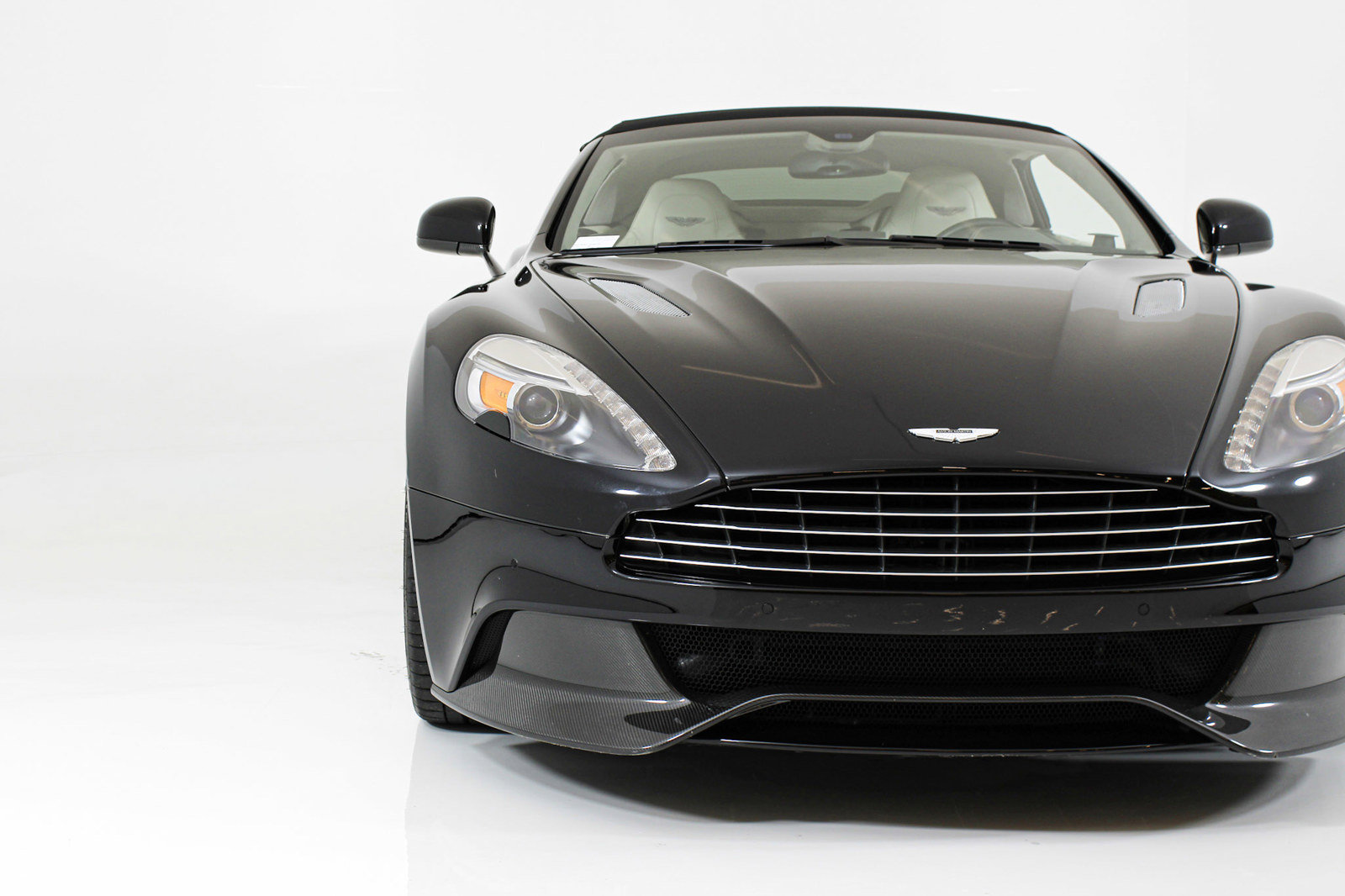 Used 2014 Aston Martin Vanquish Volante RWD image 20