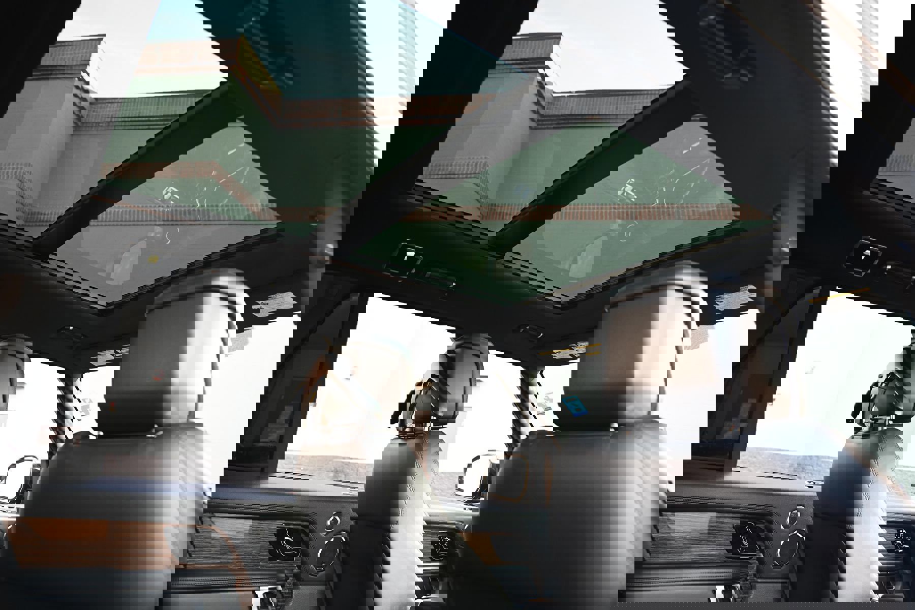 Used 2019 Land Rover Range Rover Supercharged image 17