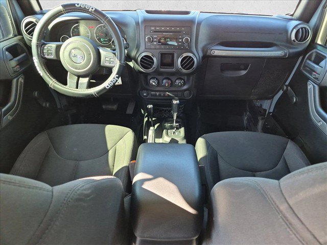 Used 2015 Jeep Wrangler Unlimited Sport w/ Connectivity Group AWD/4WD image 18