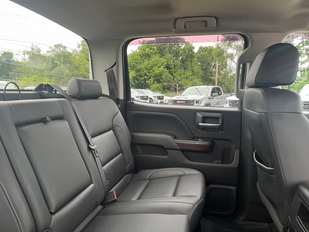 Used 2018 GMC Sierra 2500 SLT w/ Duramax Plus Package AWD/4WD image 37