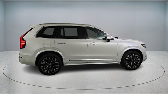 New 2026 Volvo XC90 T8 Plus w/ Protection Package Premier AWD/4WD image 8