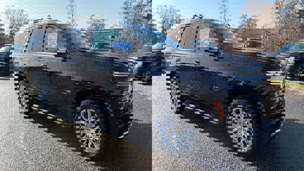 New 2026 Chevrolet Tahoe Premier w/ Sun And Tow Package image 3