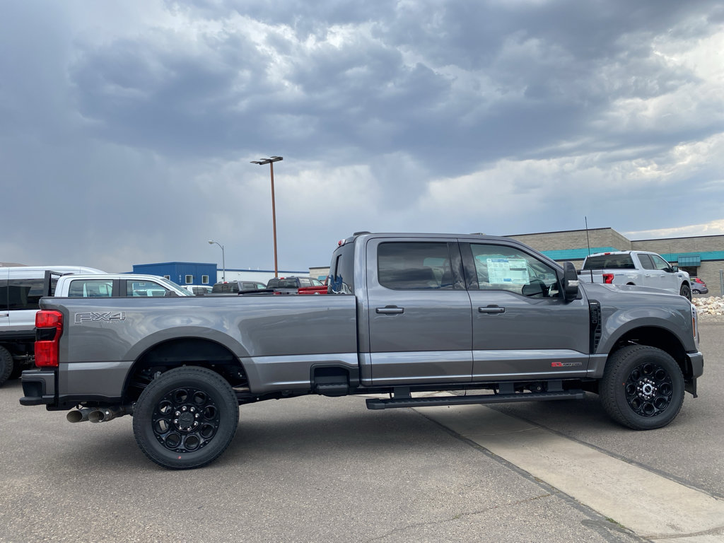 New 2025 Ford F350 4x4 Crew Cab Super Duty image 21