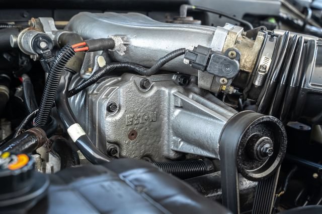 Used 2001 Ford F150 Lightning RWD image 32