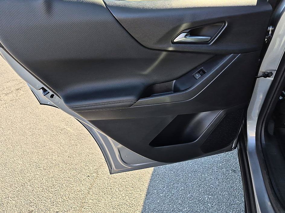 New 2027 Chevrolet Equinox LT FWD image 28