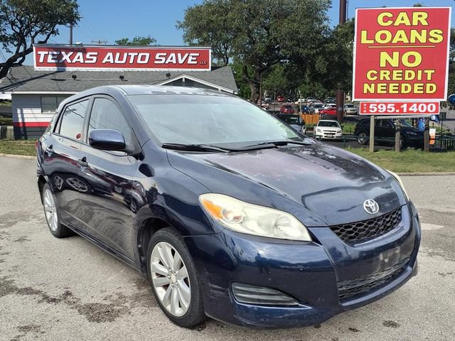 Used 2011 Toyota Matrix FWD image 1