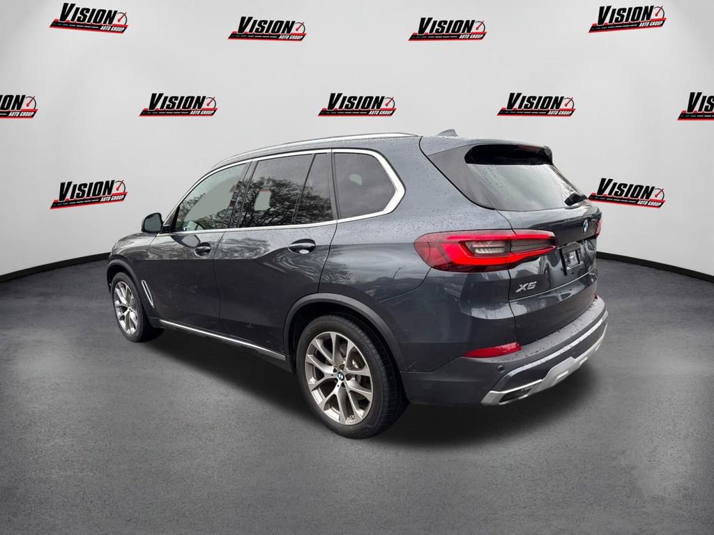 Used 2022 BMW X5 xDrive40i w/ Climate Comfort Package image 7