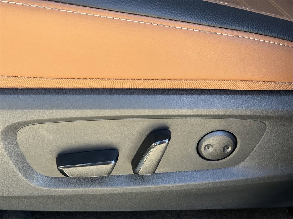 New 2025 Nissan Pathfinder Platinum w/ Cargo Package image 19