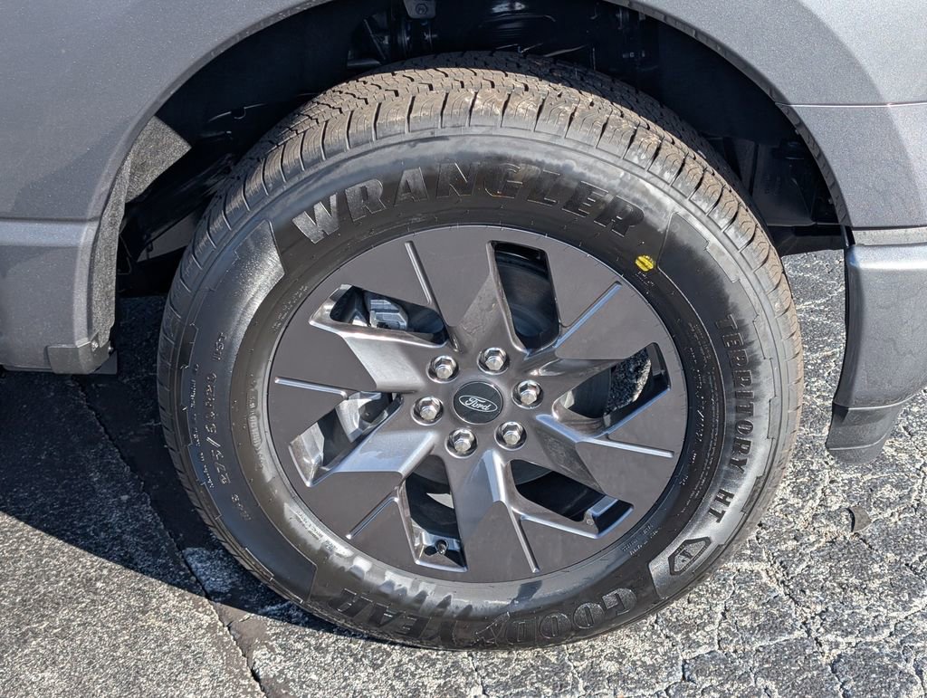 New 2025 Ford F150 Lightning Flash image 17