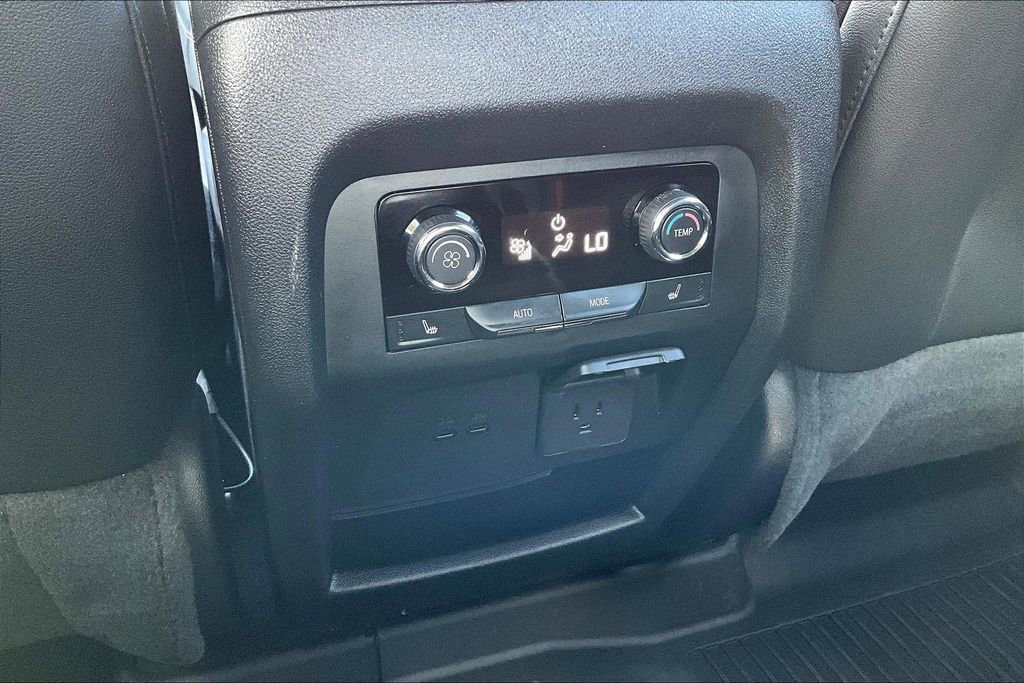 Used 2024 Chevrolet Traverse RS w/ LPO, Floor Liner Package image 25