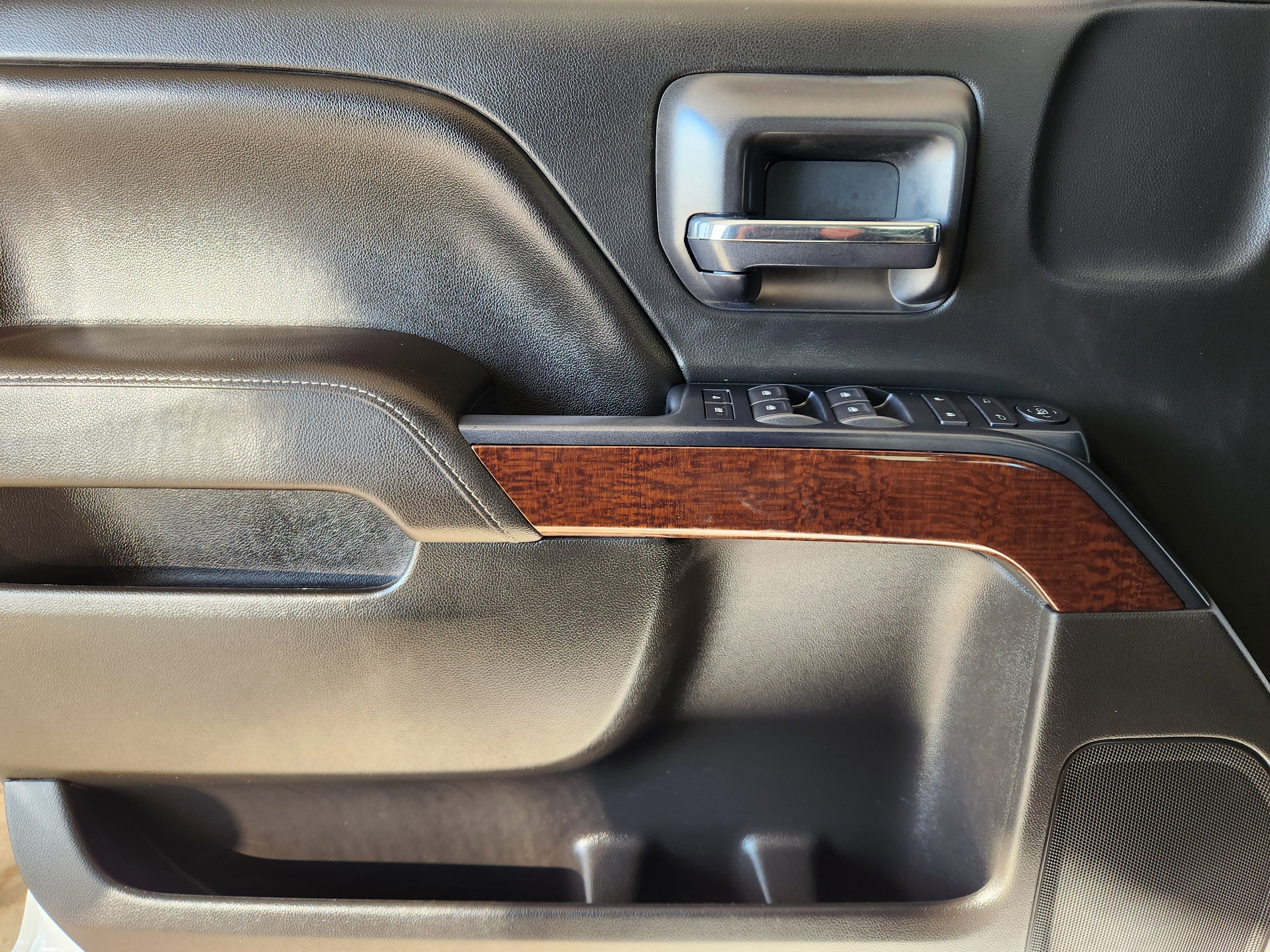 Certified 2017 GMC Sierra 2500 SLE w/ HD SLE Preferred Plus Package image 22