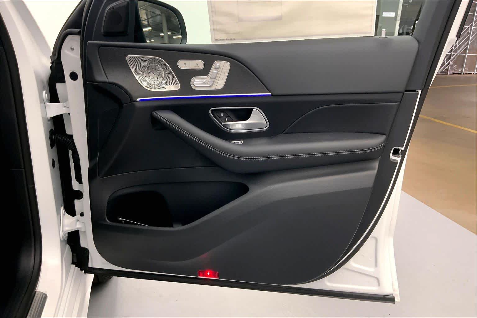 New 2026 Mercedes-Benz GLS 450 4MATIC image 11