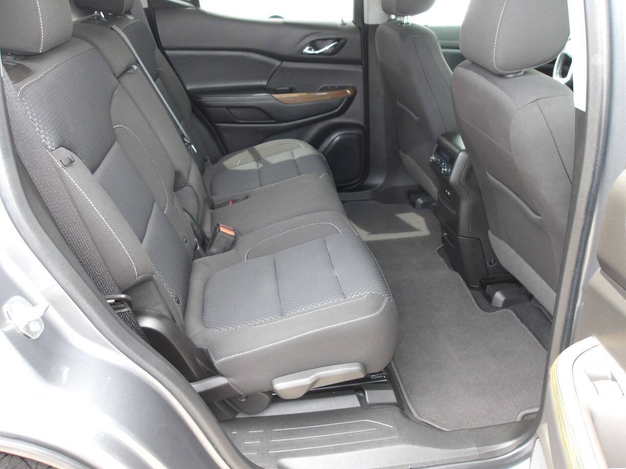 Used 2020 GMC Acadia SLE AWD/4WD image 27