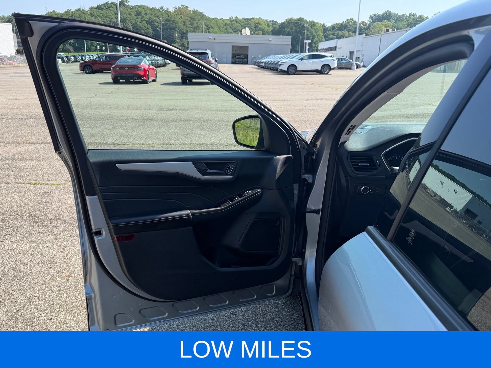 Used 2022 Ford Escape SE AWD/4WD image 12