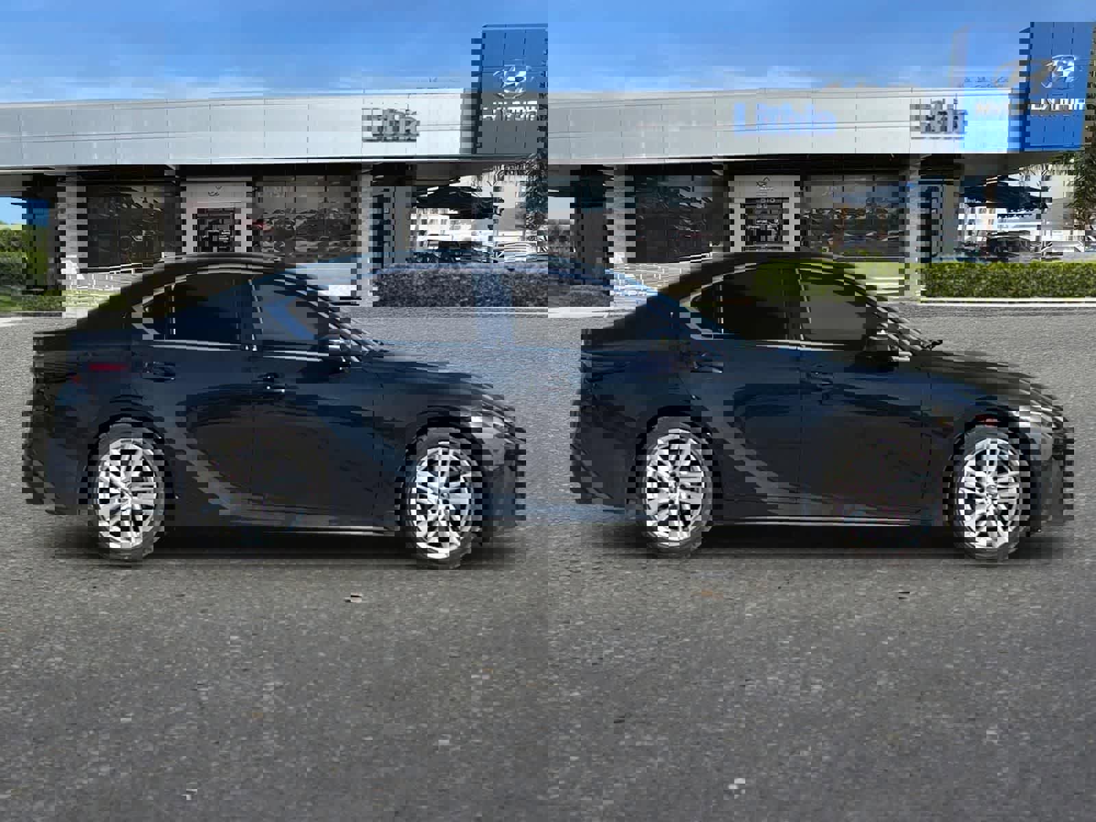 Used 2021 Lexus IS 300 w/ Comfort Package image 8