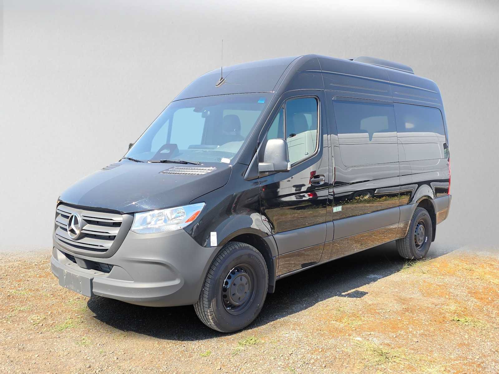 Used 2025 Mercedes-Benz Sprinter 2500 image 7